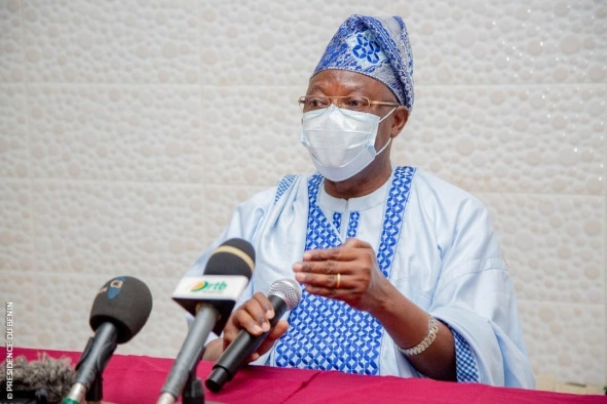 REFORMES CURRICULAIRES DANS L’ENSEIGNEMENT PRIMAIRE AU BENIN : Le ministre Salimane Karimou échange avec des acteurs éducatifs