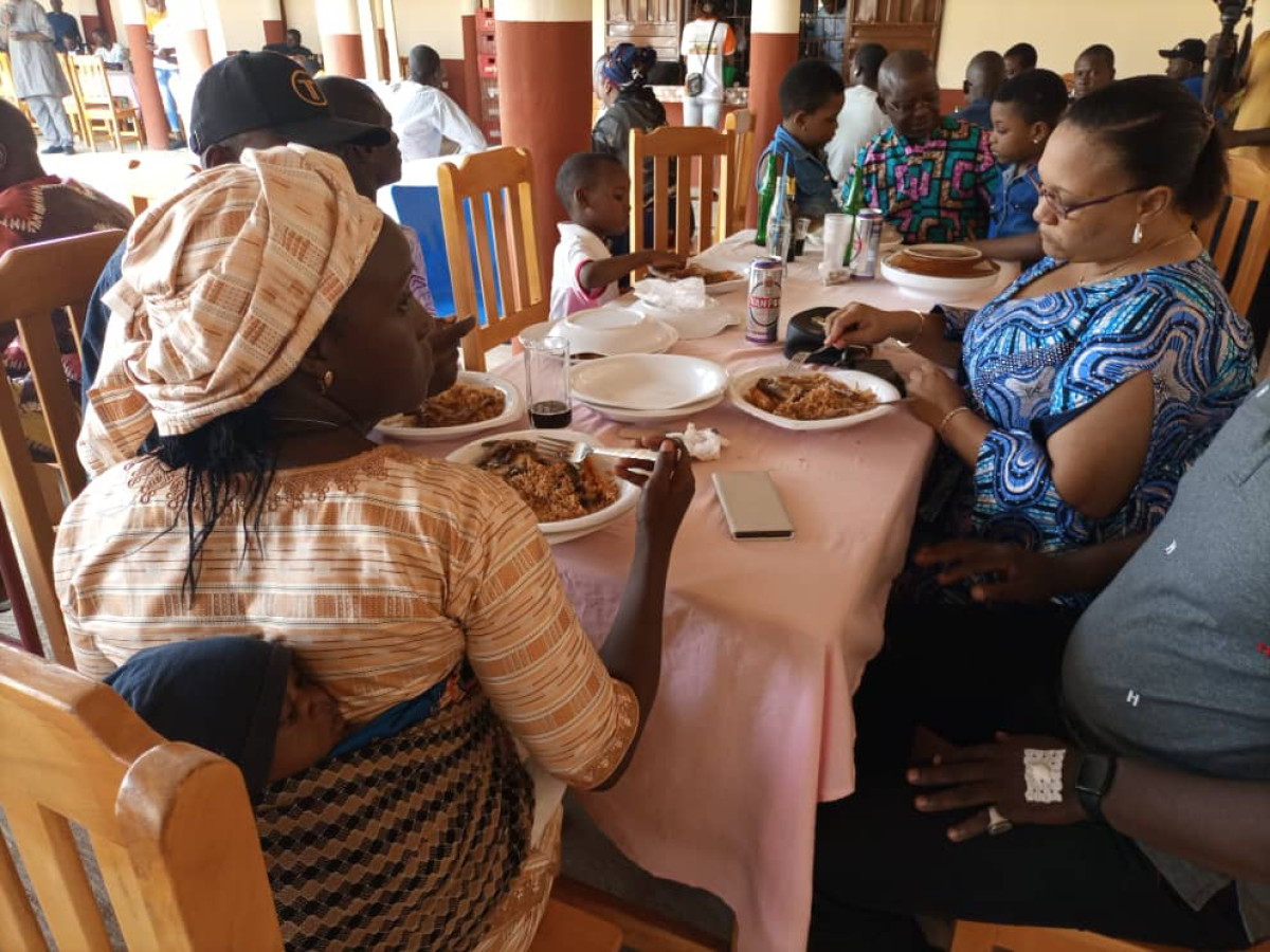 RESTAURATION DANS LA CITE DES KOBURU : Le Bar-Maquis “Les Marmites de Dado » a ouvert ses portes à Parakou