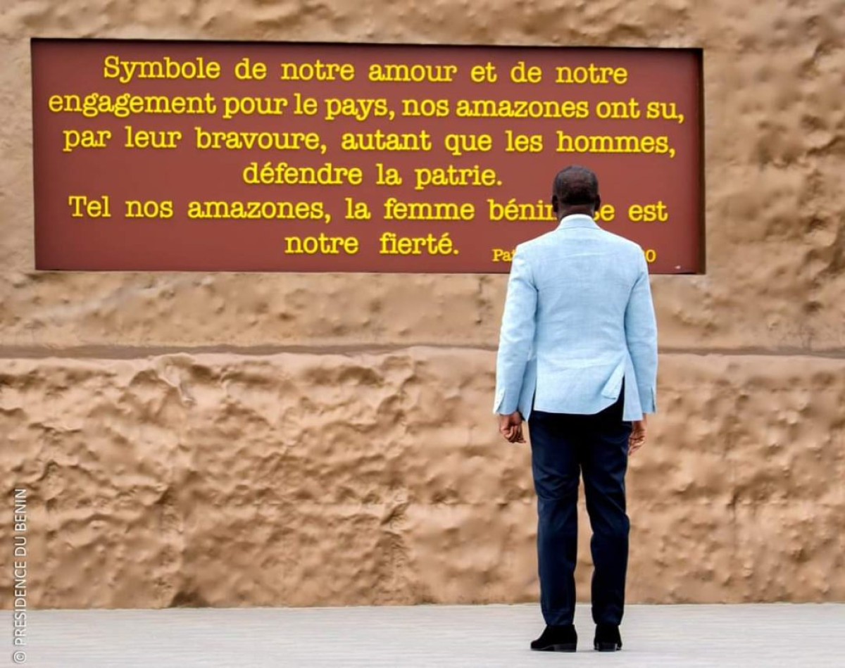 USAGE DU MOT « TEL » SUR LE DÉVOILEMENT DE LA STATUE DE L’AMAZONE : Voici les explications de Wilfried Léandre Houngbédji