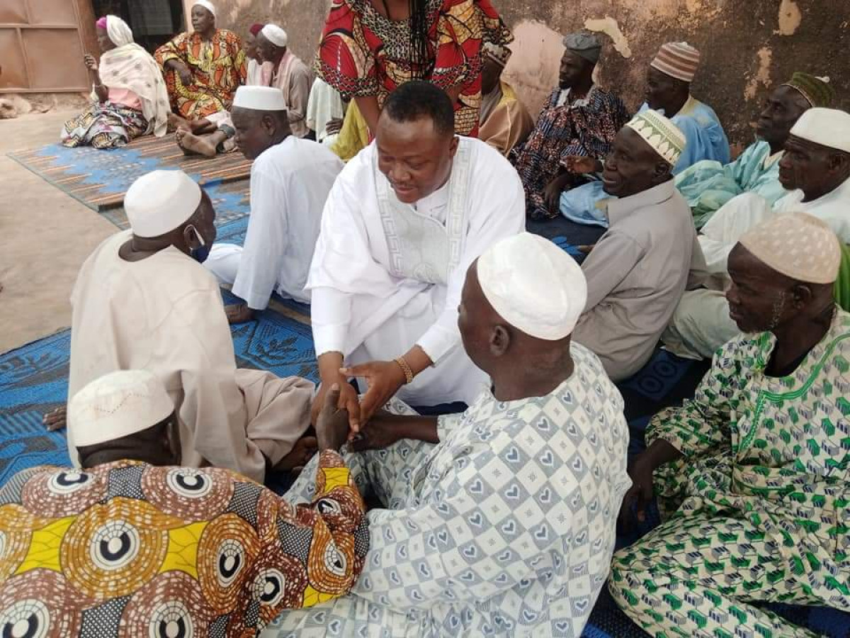 DÉCÈS DU ROI DE TOUROU : Le prophète Lucien Kinninnon présente ses condoléances à la famille éplorée