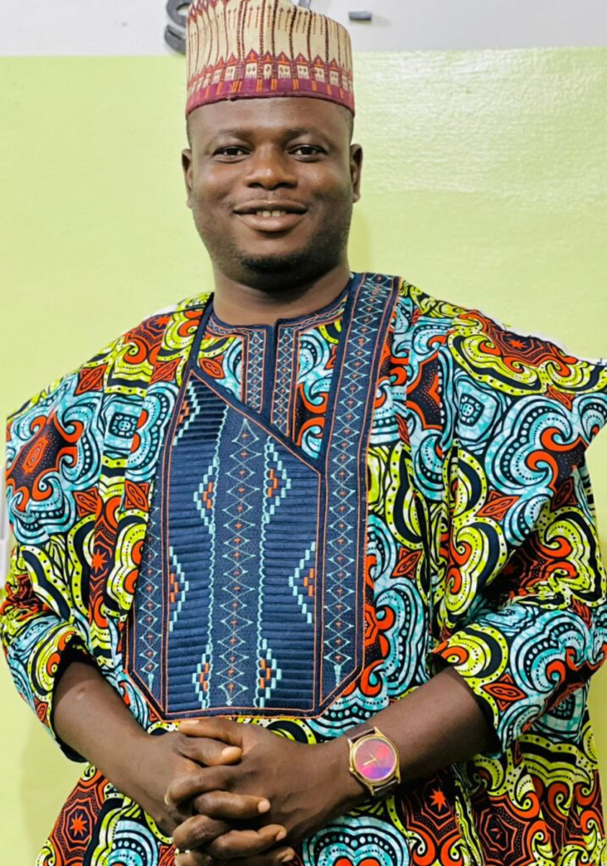 ÉLECTIONS DES REPRÉSENTANTS DES PROFESSIONNELS DES MÉDIAS À LA HAAC : Le président de l’Unamel-Bénin Barnabas Orou Kouman félicite les élus