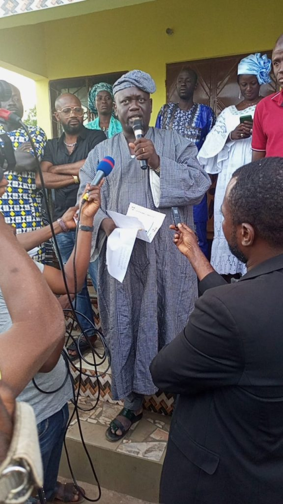 LEGISLATIVES DE JANVIER 2023/ À NIKKI, BANIKOARA ET GOGOUNOU :  « Je suis allé dire aux parents qu&rsquo;ils ne devraient jamais commettre l&rsquo;erreur de voter pour les listes du pouvoir et ses alliés » confie Sabi Sira Korogoné à Daabaaru