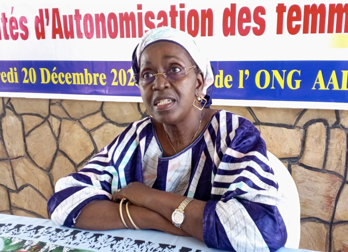 EN MARGE DE L’ASSEMBLÉE GÉNÉRALE ORDINAIRE DE L’ONG AADEF-BÉNIN : L’He Mariama Baba Moussa apprend à des femmes “à pêcher du poisson »