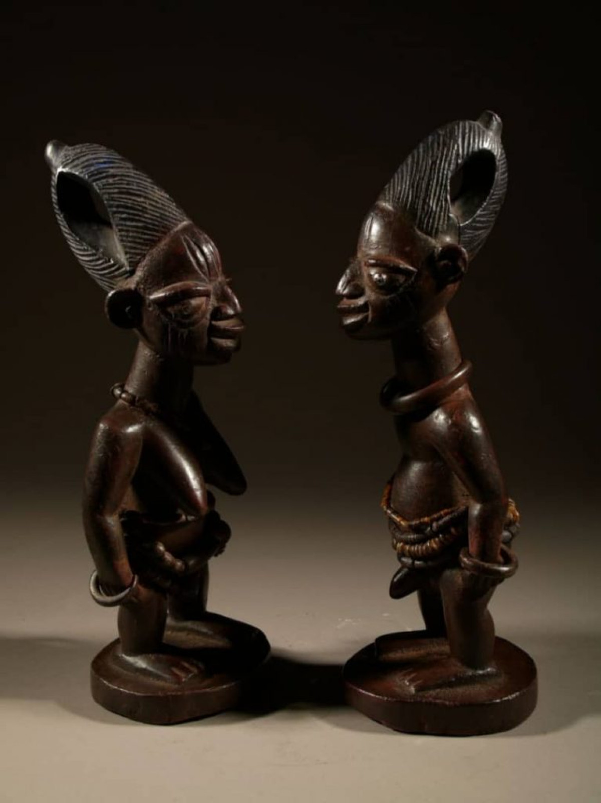 JUMEAUX : Humains ou divinités ?
