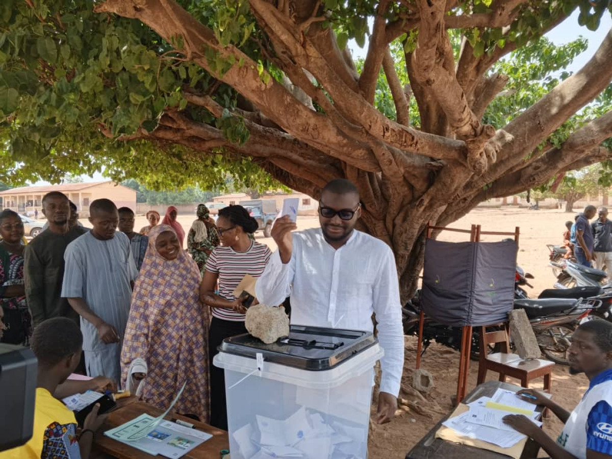 Élection présidentielle 2026: Bilal Yacoubou exerce son droit de vote à l'EPP Zongo 2 de Parakou