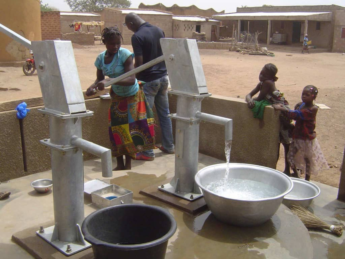 ACCÈS À L’EAU POTABLE AU BÉNIN : La réalisation de 118 forages annoncée
