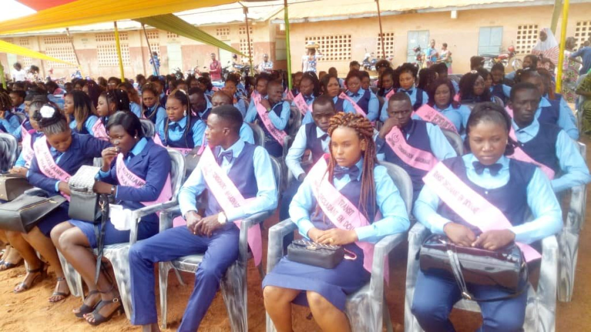CÉRÉMONIE DE SORTIE DE LA 16E PROMOTION DE L&rsquo;ECDS PARAKOU : 165 apprenants reçoivent leurs parchemins de fin de formation