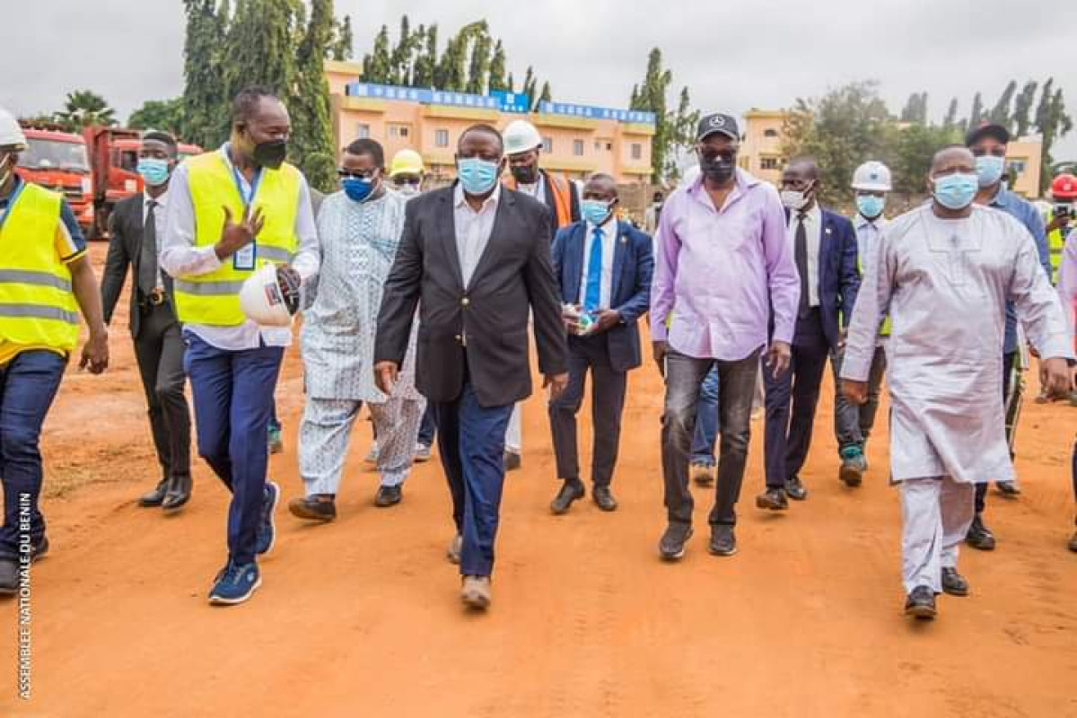 CONSTRUCTION DU NOUVEAU SIEGE DE L’ASSEMBLEE NATIONALE DU BENIN : Louis Vlavonou apprécie l’évolution des travaux