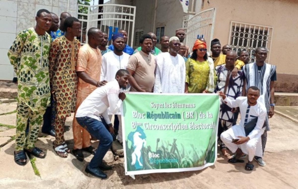 PARAKOU/SOUS L’ARC-EN-CIEL : Le parti Br arrache des branches du baobab