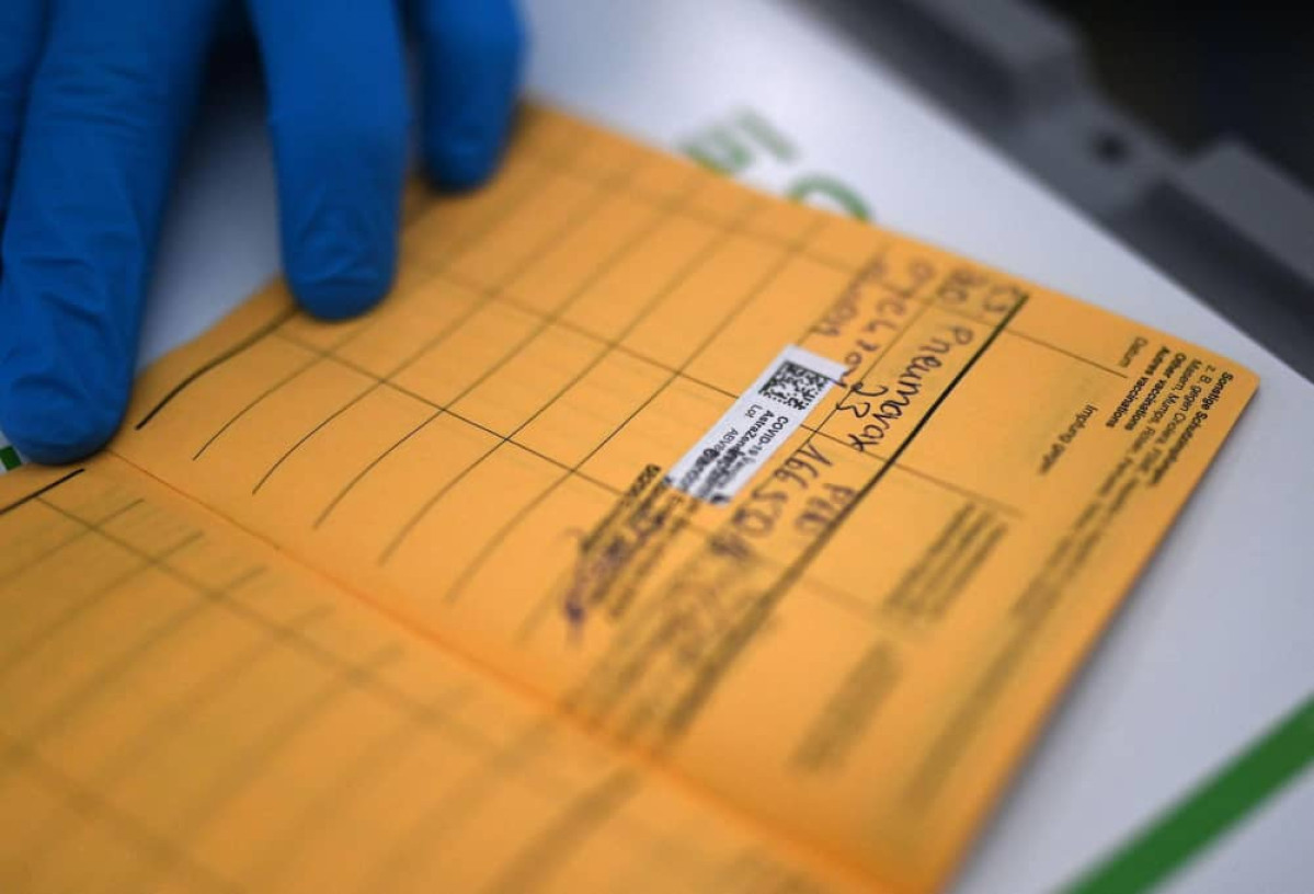 PORTO-NOVO/TRAFIC DE CARNET DE VACCINATION COVID-19 : Trois individus dont un agent de santé en prison