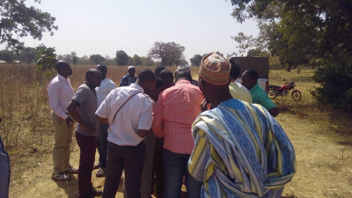 COMMUNE DE BANIKOARA : Les acteurs de suivi des centres d’alphabétisation Pageda formés . Remise de site pour la construction d’une Aev