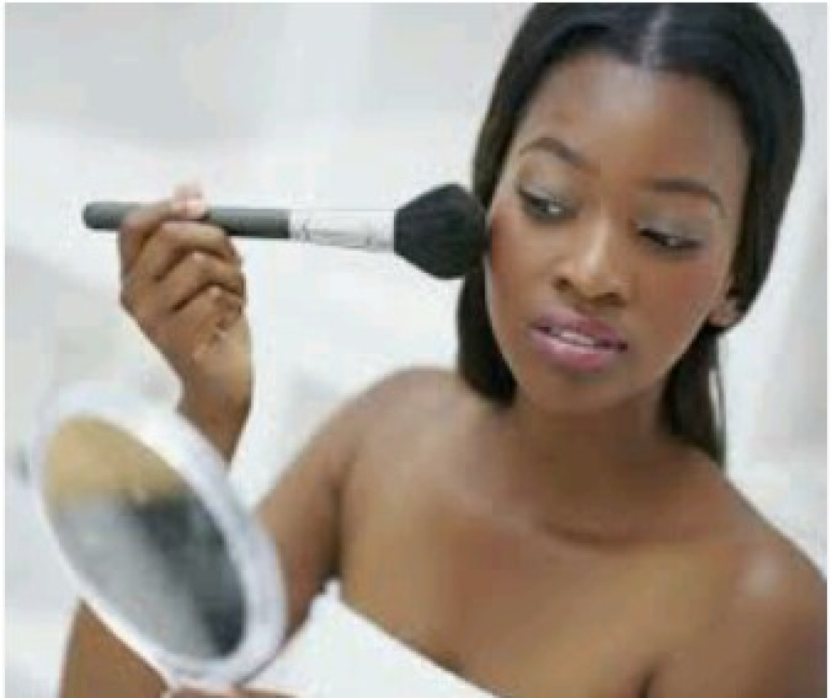 UNIVERS COSMETIQUE, Des femmes face à des pratiques dangereuses