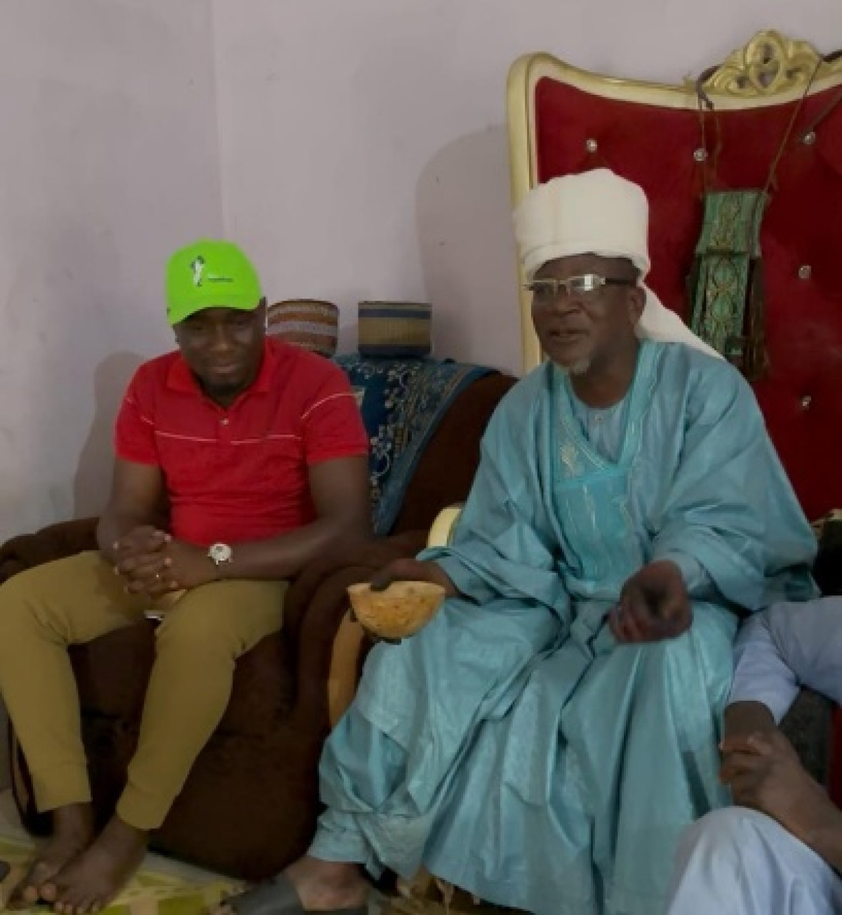 Parakou: le candidat ZulKifly Zakarie reçoit les bénédictions du roi de Tourou