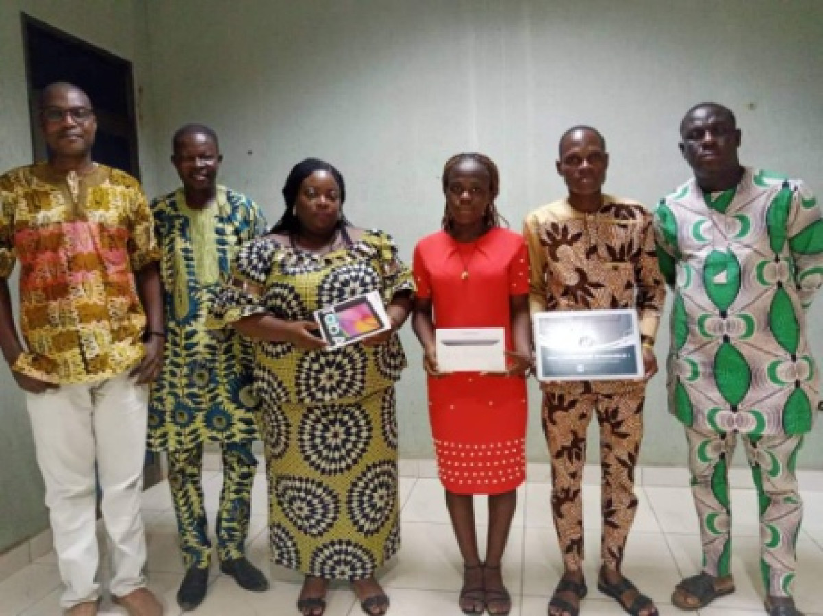 BÉNIN : Richard Boni Ouorou fait don de matériels à la radio Crystal News