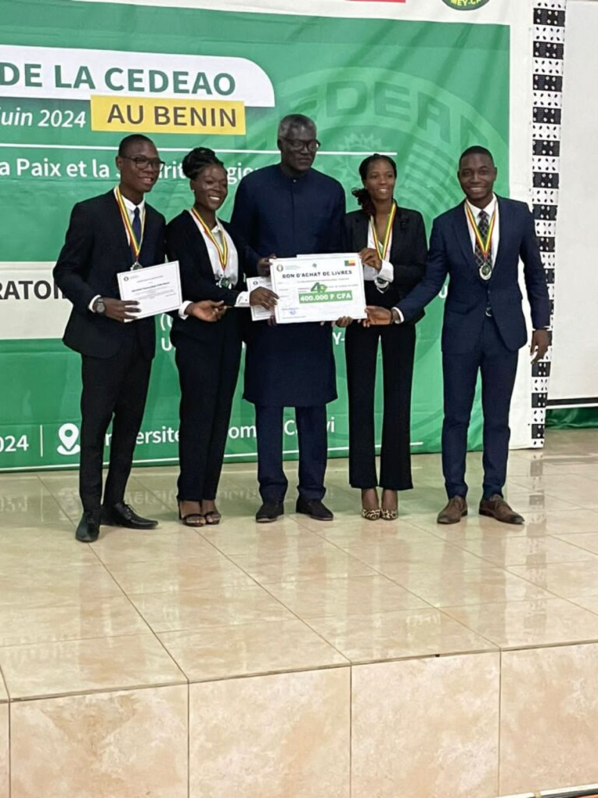 BÉNIN/COMPÉTITION D&rsquo;ART ORATOIRE DE LA CEDEAO 2024 : L&rsquo;équipe de l&rsquo;Université de Parakou remporte le 2e prix