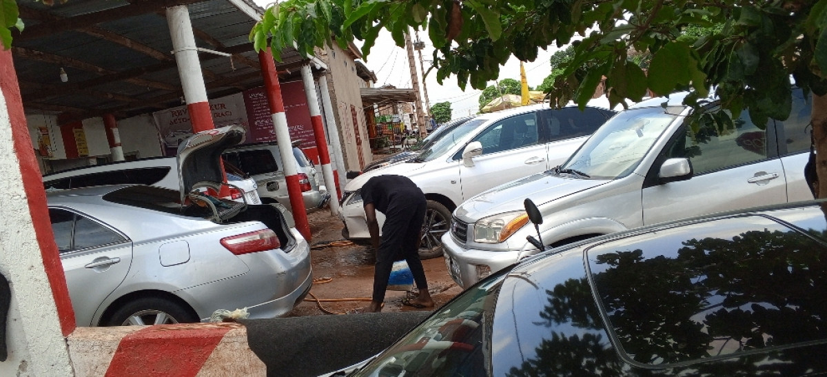 LAVAGE AUTO-MOTO À PARAKOU : Il faut débourser plus pour l’entretien des véhicules