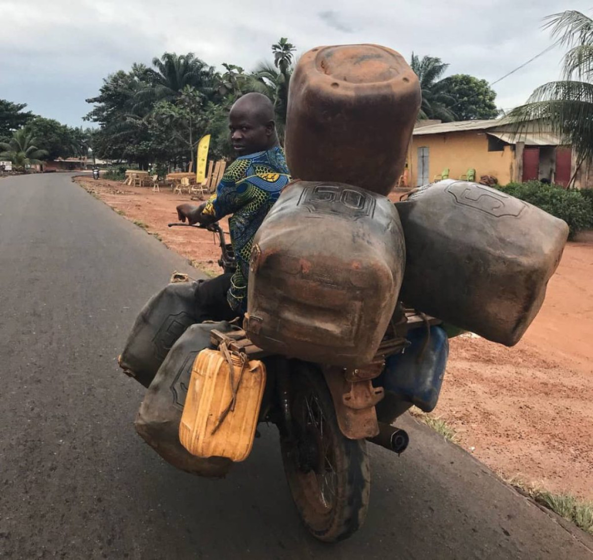BENIN/ TRANSPORT DES PRODUITS PETROLIERS PAR DES MOTOCYCLETTES : La pratique désormais interdite