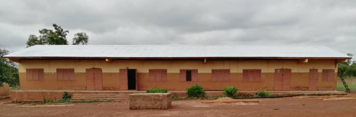 PEHUNCO/GRÂCE AUX  DILIGENCES DU MAIRE OROU MARÉ ET DE CERTAINES BONNES VOLONTÉS :  L&rsquo;Epp Gbéba recoiffée après les dégâts des dernières pluies