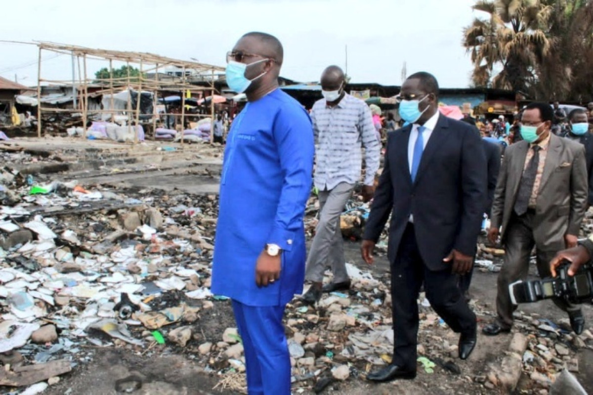 APRES L’INCENDIE DU MARCHE DANTOKPA DE COTONOU :  Le gouvernement apporte son soutien aux sinistrés