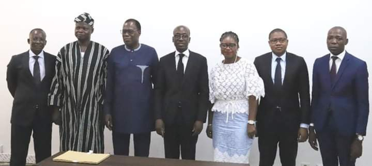 POUR LA VALORISATION DE L’ART PLASTIQUE AU BÉNIN : Jean Michel Abimbola installe le Ca de la galerie nationale