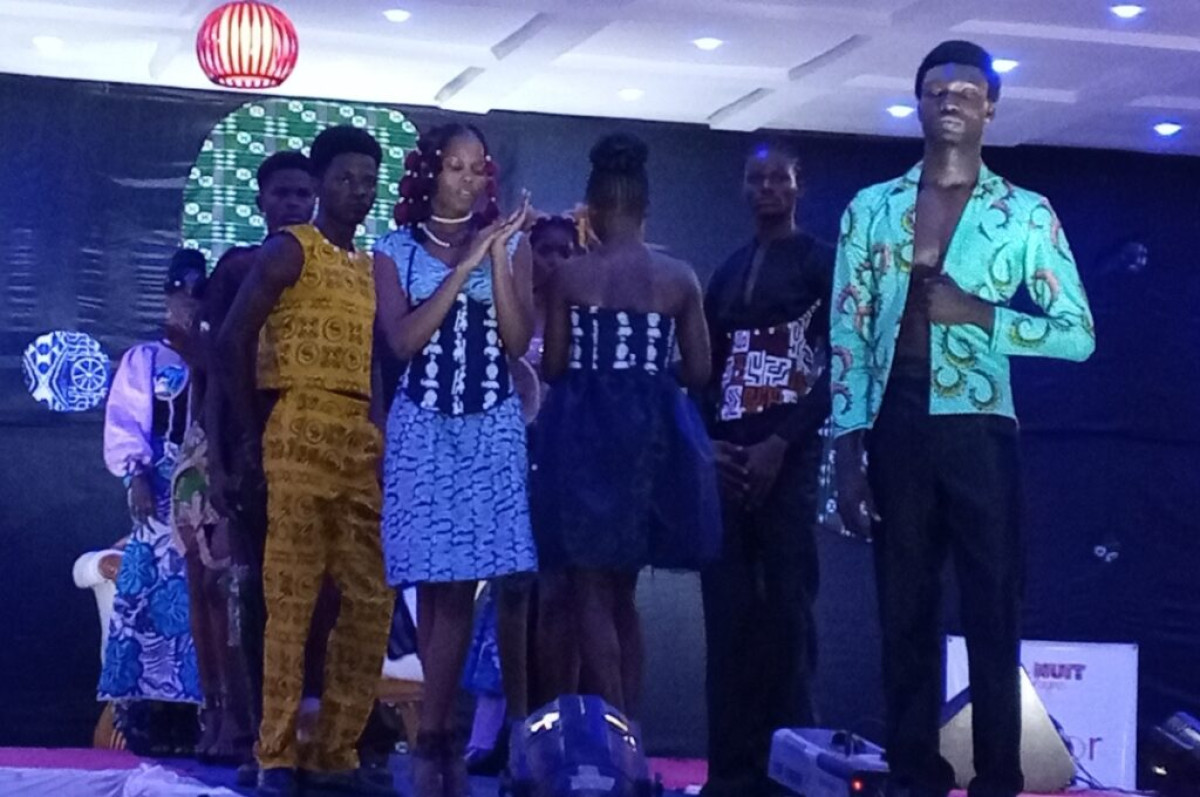 4E ÉDITION DE LA NUIT DU PAGNE À PARAKOU : Le comité d’organisation promeut les valeurs africaines . L’huile Vitalor produite au Bénin valorisée