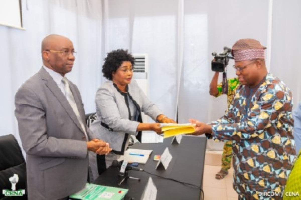 FINANCEMENT DES PARTIS POLITIQUES AU BENIN : L’Up, le Br et la Fcbe se partagent 1,5 milliard de F cfa • Pari gagné pour la Céna de Sacca Lafia