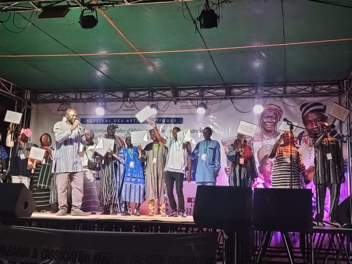 PRÉVENTION DE L’EXTRÉMISME VIOLENT AU BÉNIN PAR L’ADECOB GRÂCE À LA COOPÉRATION SUISSE : Le festival “La nuit des griots pour la paix” célébré
