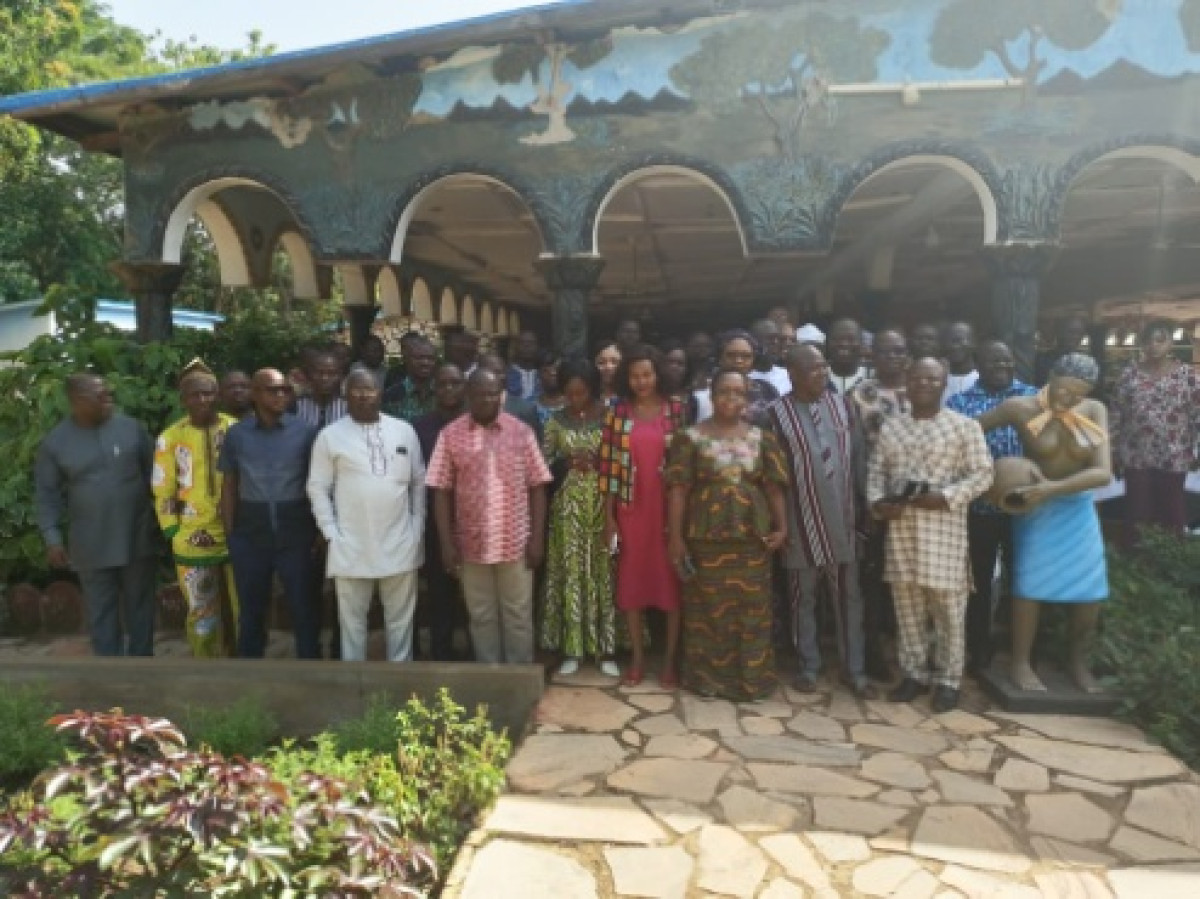 PROGRAMME D’APPUI À LA GOUVERNANCE LOCALE ET AU RENFORCEMENT DE L’ATTRACTIVITÉ TERRITORIALE (AGORA) PHASE 1 : Les partenaires en atelier de planification à N’Dali