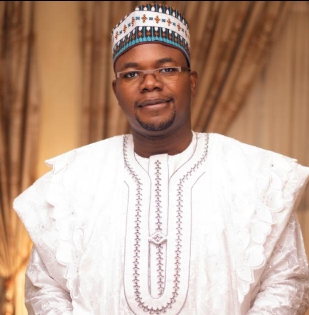 UNIVERSITE DE PARAKOU : Mohamed Baco nommé Vice-recteur chargé de la recherche universitaire . Tout sur son parcours exceptionnel