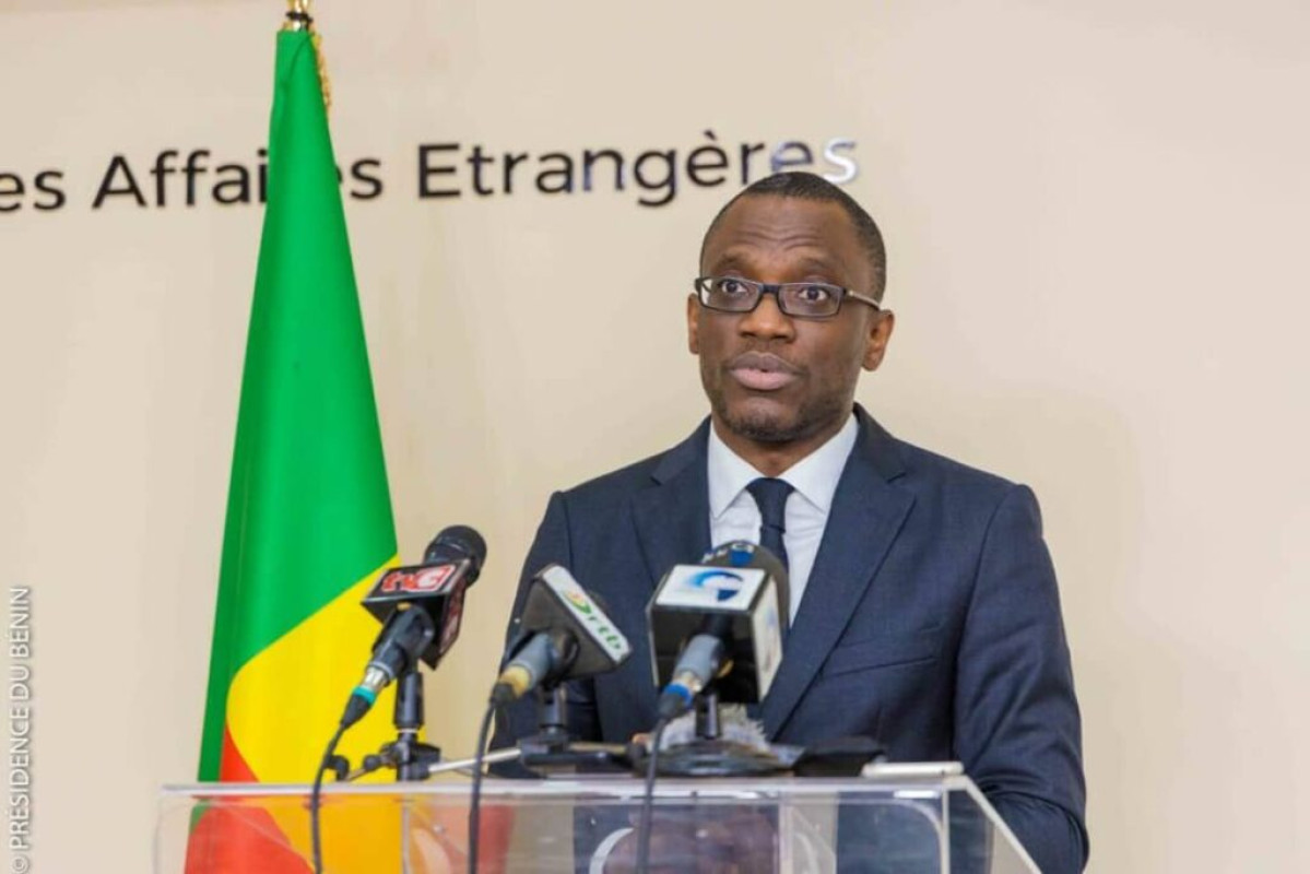 RÉALISATION DES PROJETS DU MINISTÈRE DES AFFAIRES ÉTRANGÈRES POUR 2025 : Olushegun Bakari défend un budget de plus de 19 milliards au parlement 