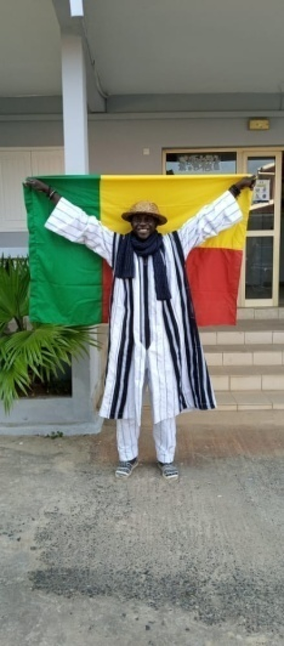 1ÈRE ÉDITION DU FESTIVAL INTERNATIONAL DU LIVRE GABONAIS ET DES ARTS : Abdou Rahim Maboudou dit Bravo honore le Bénin à l’échelle internationale