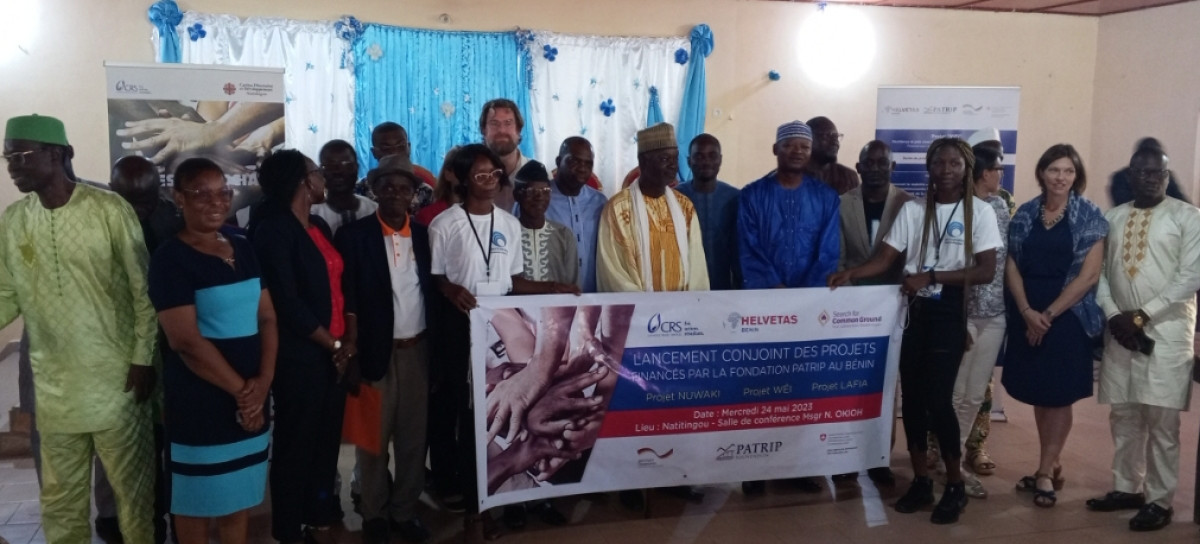LANCEMENT DES PROJETS NUWAKI, WÉI, LAFIA DANS LES COMMUNES FRONTALIIÈRES DE L’ATACORA ET L’ALIBORI : Crs, Helvetas et Sfcg s’engagent pour la paix et la cohésion sociale . La Fondation Patrip partenaires financiers