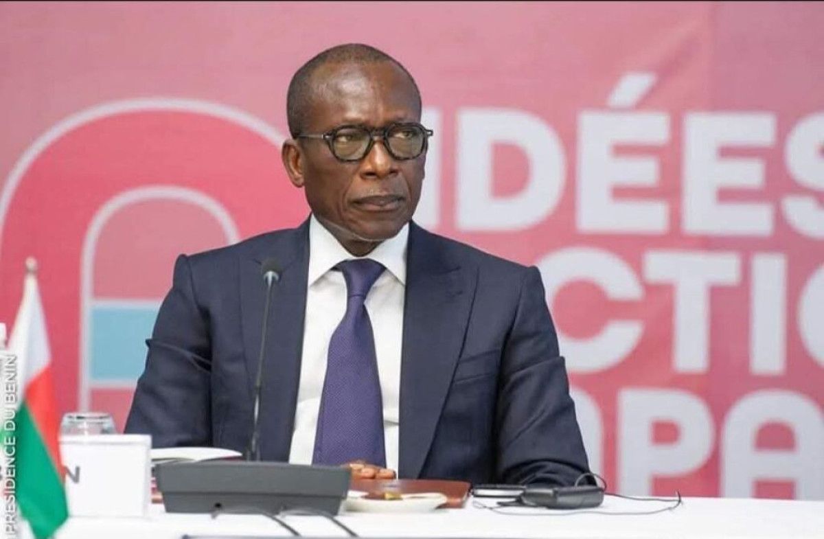 Cumul de postes en fin de mandat: Talon, manque de confiance ou stratégie politique ?