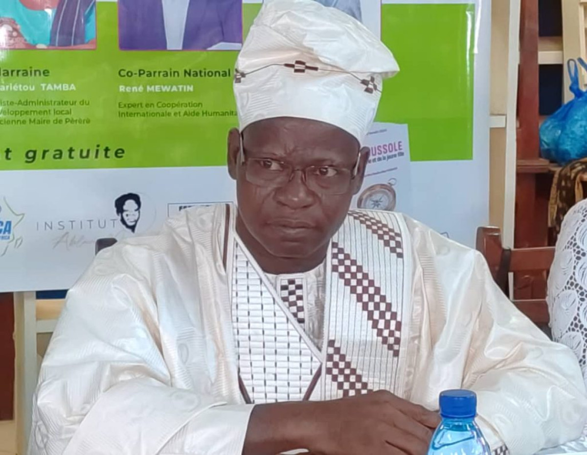 ATELIERS BOUSSOLE DE LA JEUNE FILLE DU RÉFI À PARAKOU : Dr Malick Babah-Daouda soutient la promotion des valeurs morales