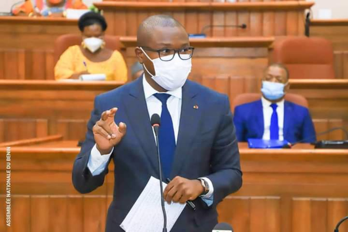 MANDAT HAUTEMENT SOCIAL DU SECOND MANDAT DU PRESIDENT PATRICE TALON :Le ministre Wadagni présente les grands axes du budget 2022 aux députés