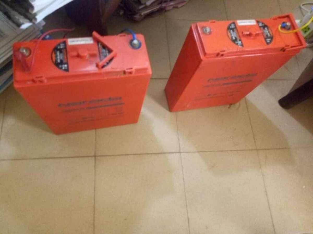 VOL DE BATTERIES ET PANNEAUX SOLAIRES A NIKKI :  Le conseil communal sollicite la collaboration des populations