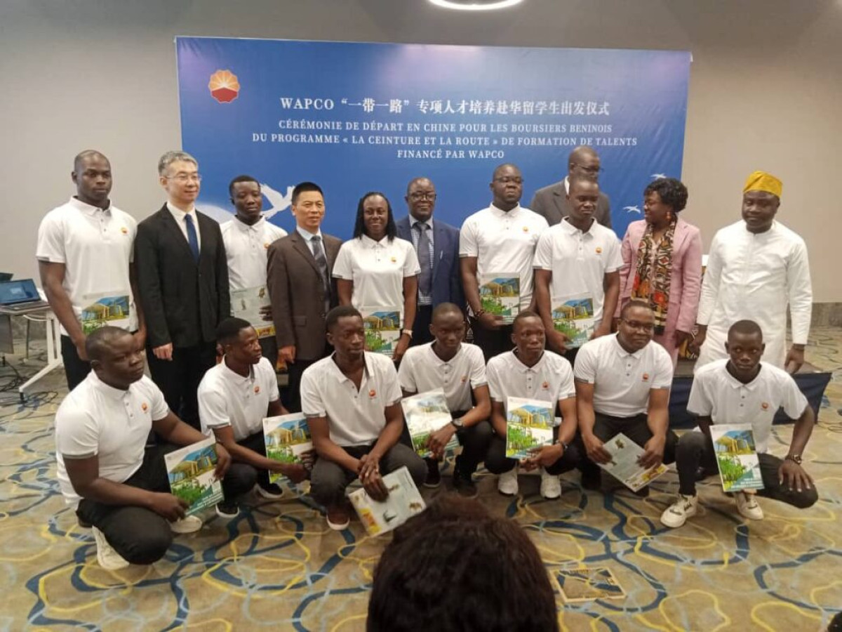 DANS LE CADRE DE SON INITIATIVE « LA CEINTURE ET LA ROUTE » : Wapco-Bénin finance la formation de 12 étudiants béninois en Chine . Le départ des boursiers prévu ce jour