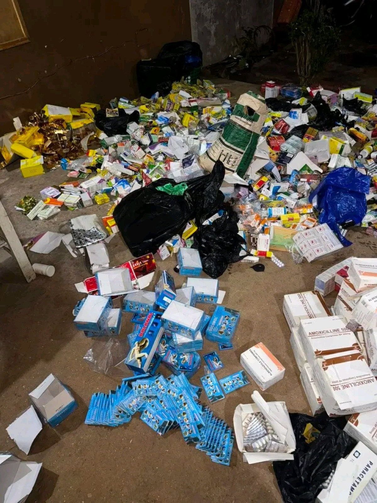 Péhunco: la Police saisit 296 kg de produits pharmaceutiques de contrebande