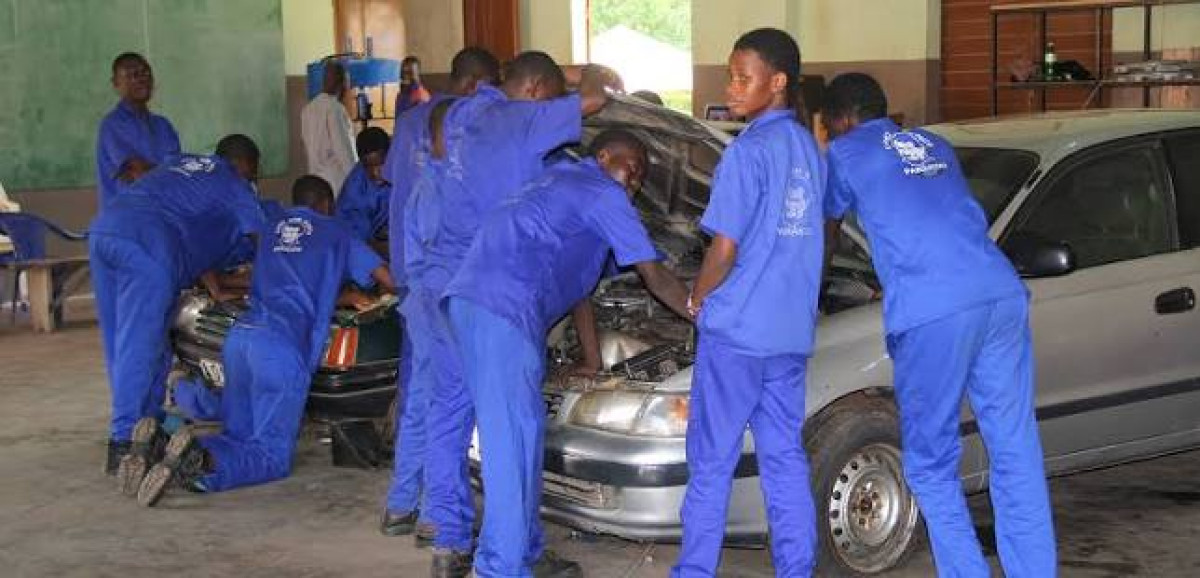 Professionnalisation des métiers de l'artisanat au bénin :825 artisans bientôt formés pour moderniser le secteur