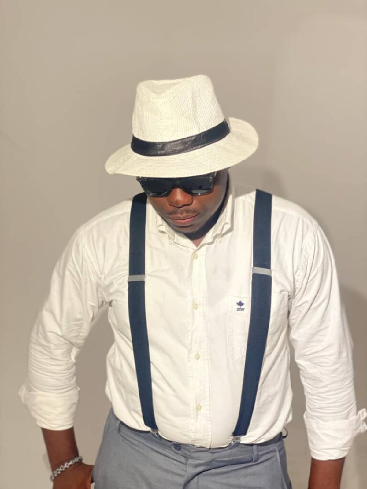 NOUVEAU SINGLE « ABA BORI » DE L’ARTISTE YA SALAM : Un cri d’espoir à toutes les personnes qui ont perdu confiance . Le clip disponible le 20 août prochain