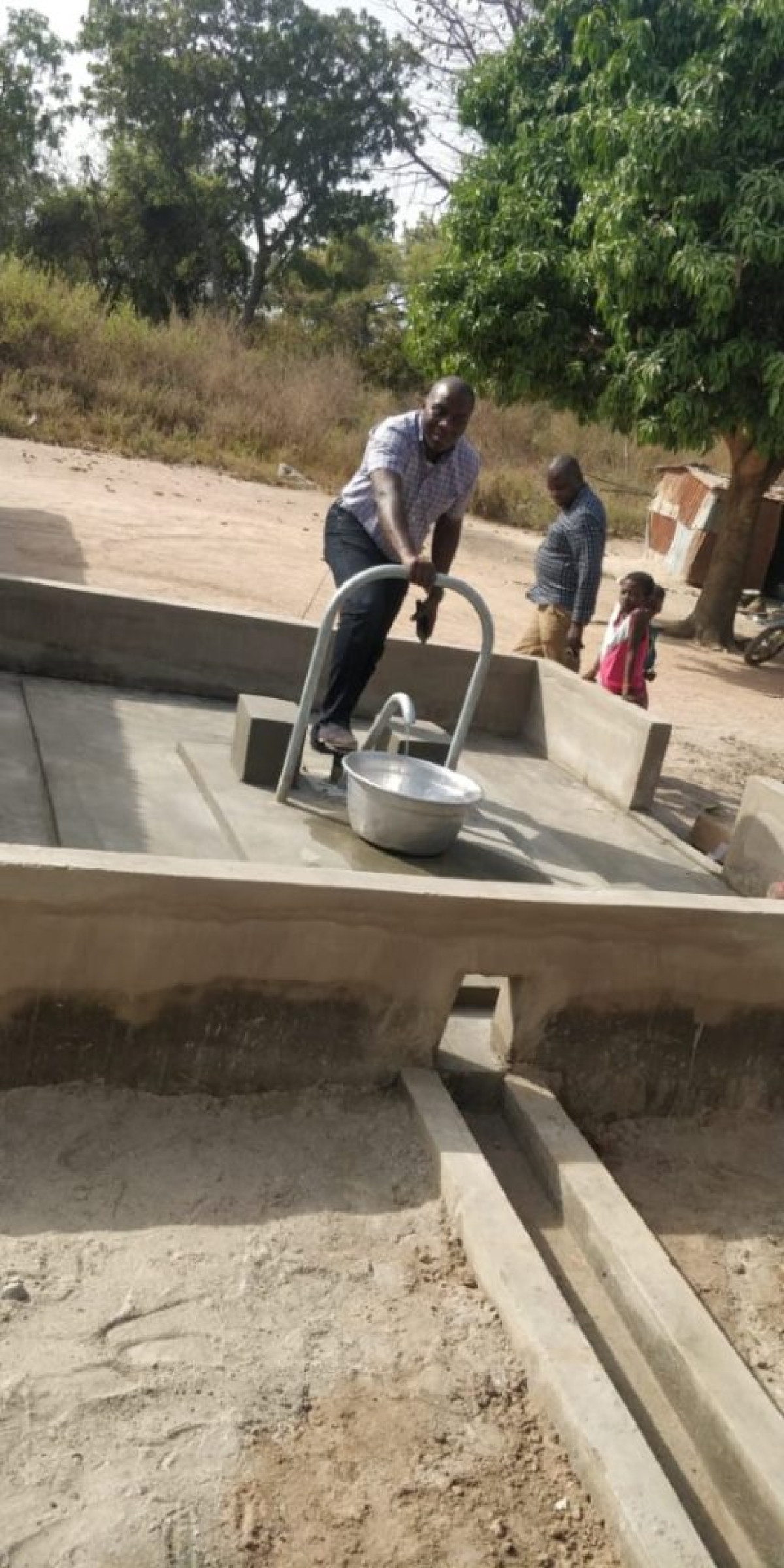 PARAKOU/GRÂCE À L&rsquo;ASSOCIATION PALMIER-BENIN : Dama Gah doté de Pompe à Motricité Humaine et de latrines