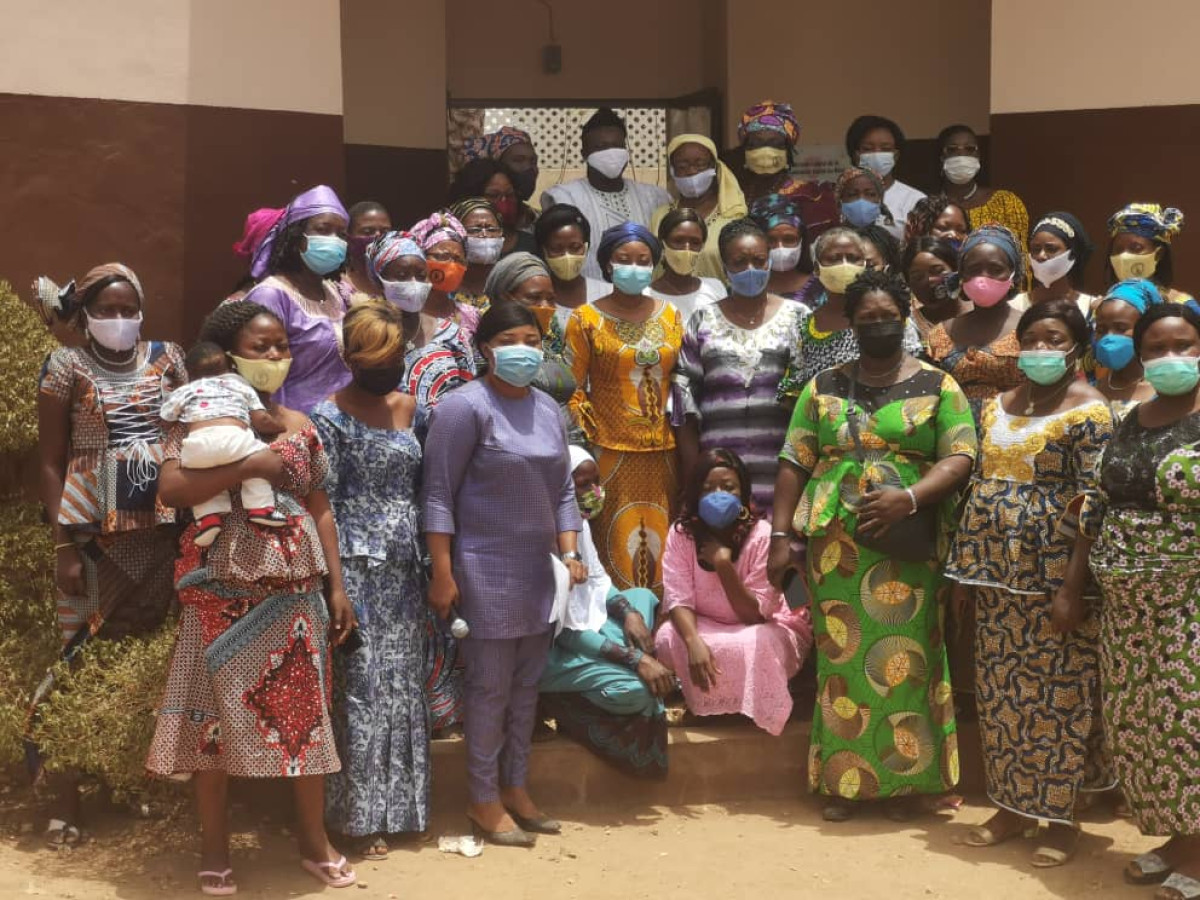 CELEBRATION EN DIFFEREE DE LA JIF PAR LE RIF-BENIN A NIKKI : La ministre Aurélie Adam Soulé rehausse l’événement de sa présence . Elle expose les réformes du gouvernement dans le secteur des médias