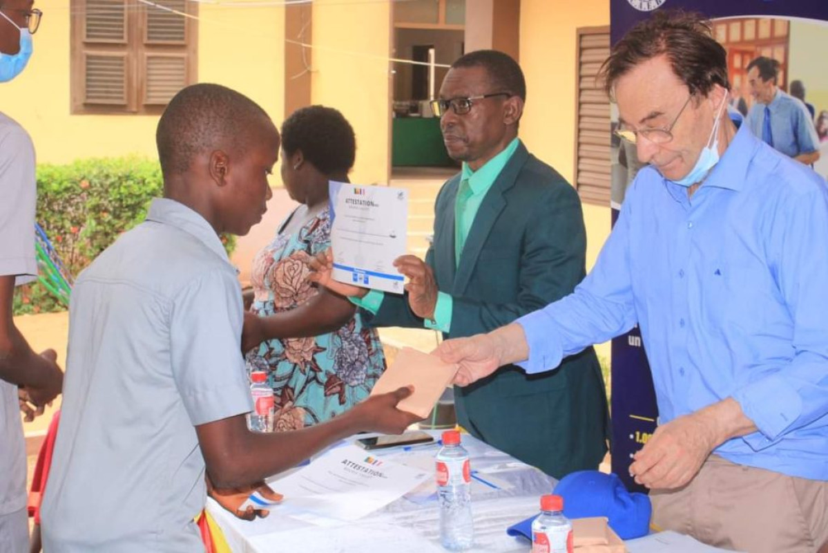 PROMOTION DE L’EXCELLENCE : La Fondation Vallet offre des bourses aux meilleurs élèves et étudiants du Bénin