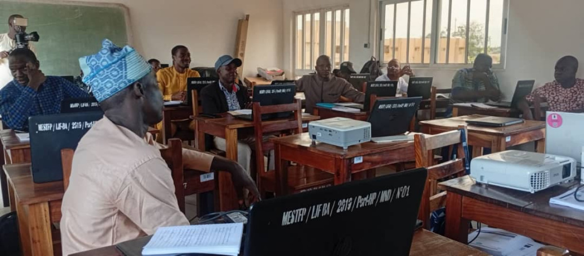 Animation des salles numériques dans les collèges et lycées du Bénin: le Mestfp, l'Unicef et Aeig forment des enseignants des collèges de Parakou et Bohicon
