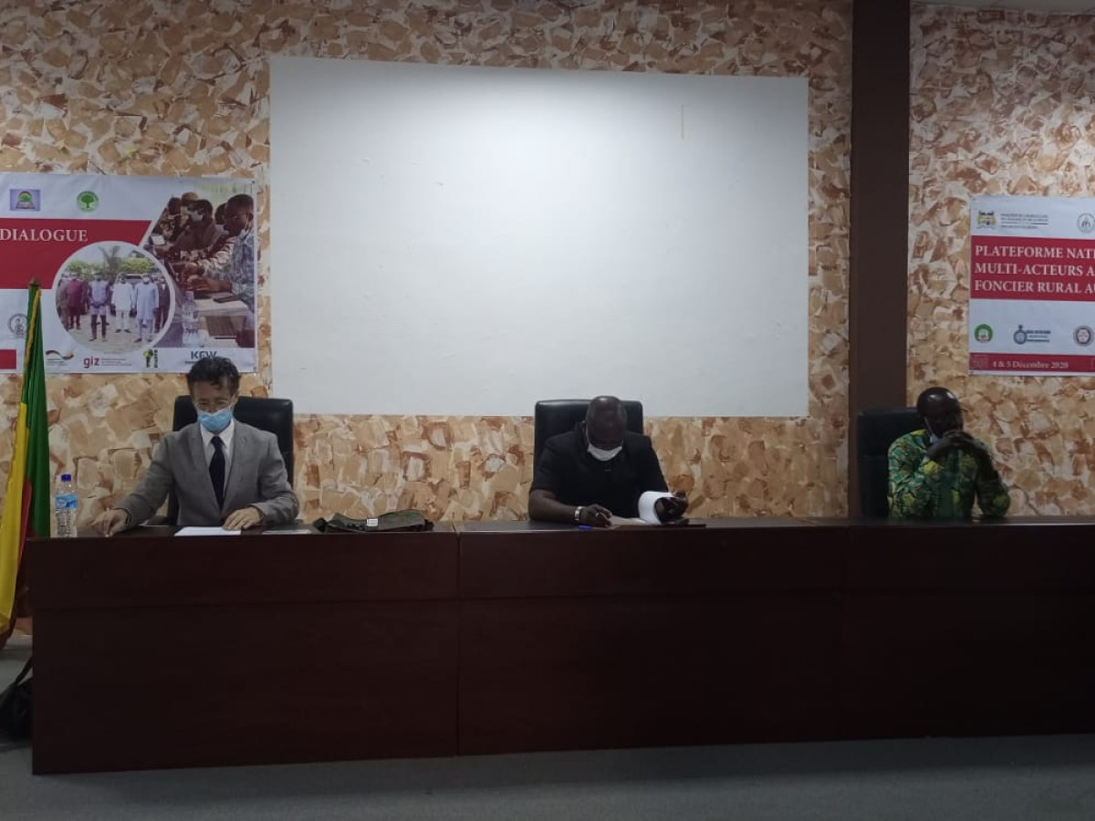PLATEFORME NATIONALE DE DIALOGUE MULTI ACTEUR AUTOUR DU FONCIER RURAL AU BENIN : Lire un important communiqué de presse