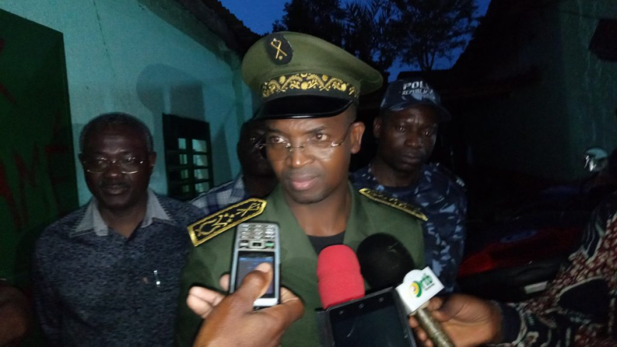 FERMETURE DES FORMATIONS SANITAIRES ILLÉGALES DU BORGOU : Djibril Mama Cissé passe à l’action