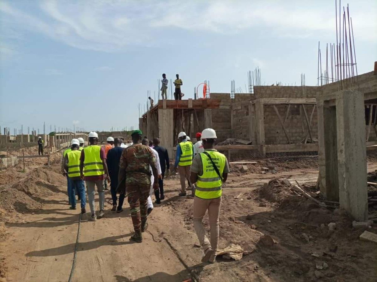 CONSTRUCTION DE L’HÔPITAL DE ZONE DE TCHAOUROU : Le gouvernement ordonne l’achèvement des travaux