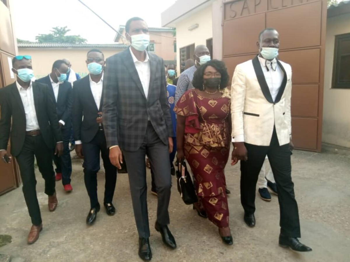ENREGISTREMENT DE DOSSIERS DE CANDIDATURES A LA CENA : Daniel Edah et Françoise Hounsou dans le startingblock