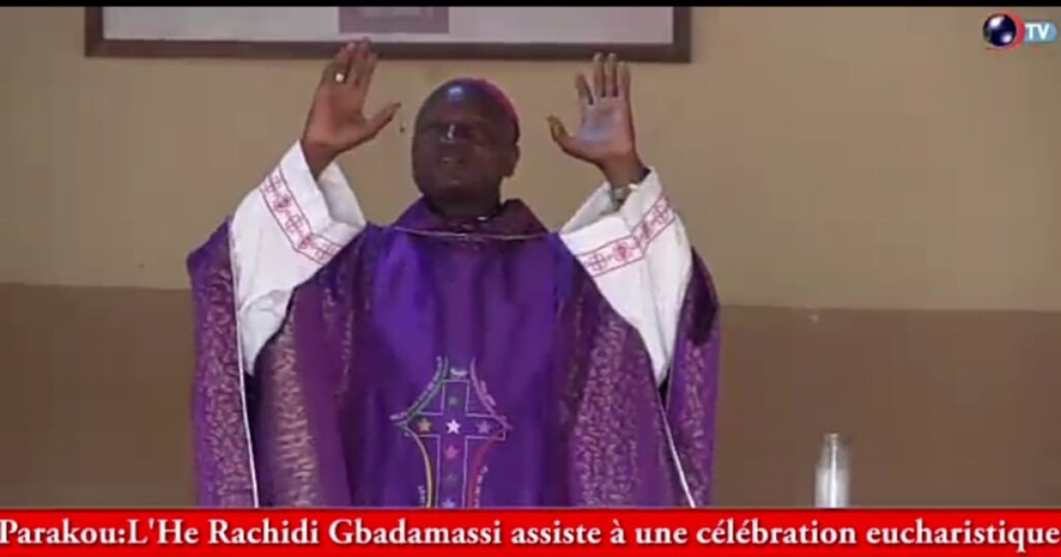PARAKOU: L’He Rachidi Gbadamassi assiste à une célébration eucharistique