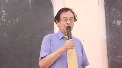 LIMITES DE LA MEDECINE FACE A LA COVID-19 : Le professeur Odon Vallet propose des alternatives  . Les étudiants de la médecine de l&rsquo;Up sensibilisés